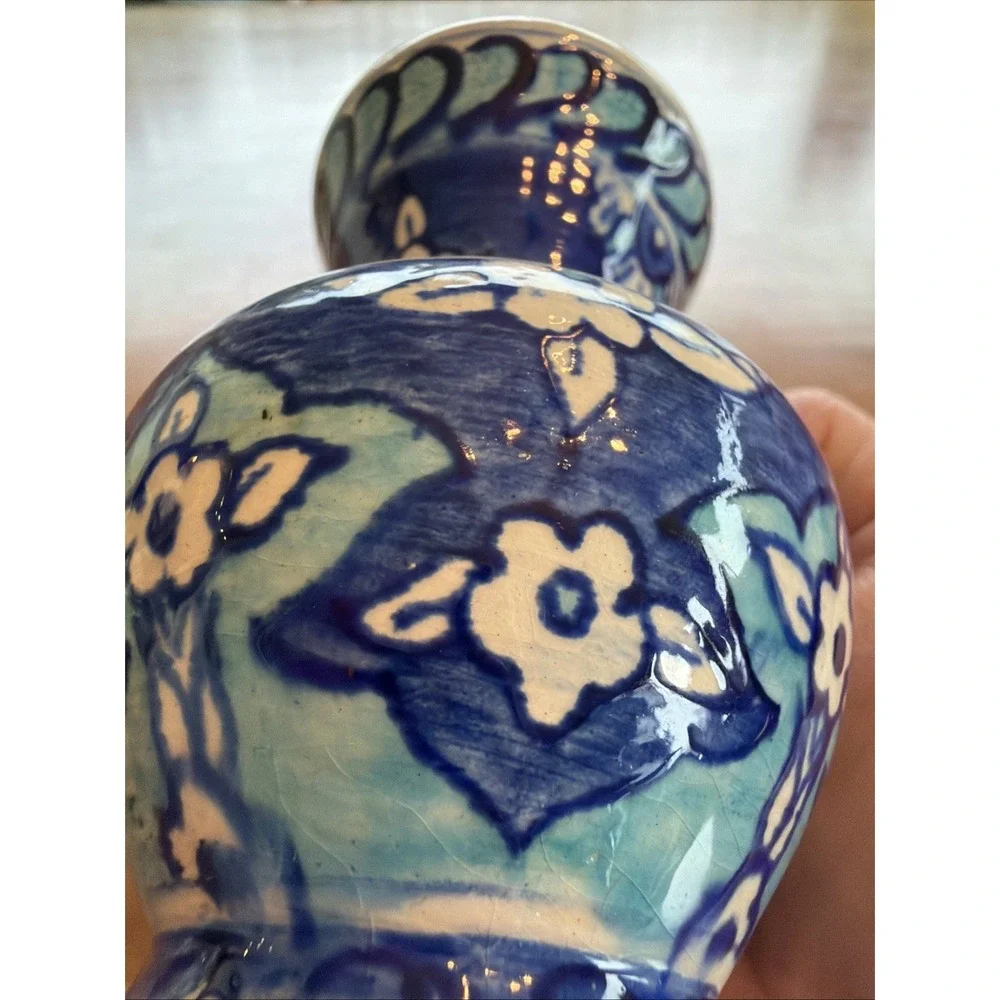 Hand Painted Kütahya Turkish Pottery Bud Vase Blue White‎ Floral Signed